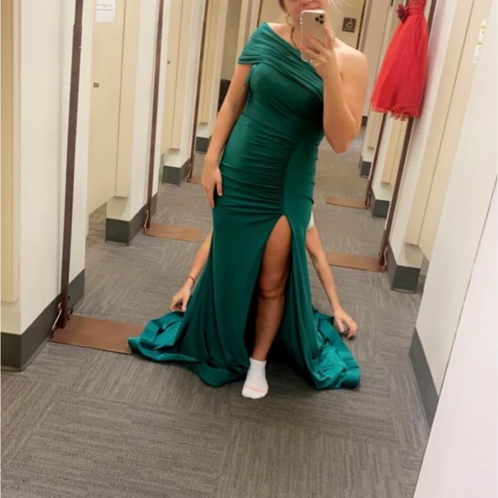 Prom/pageant dress